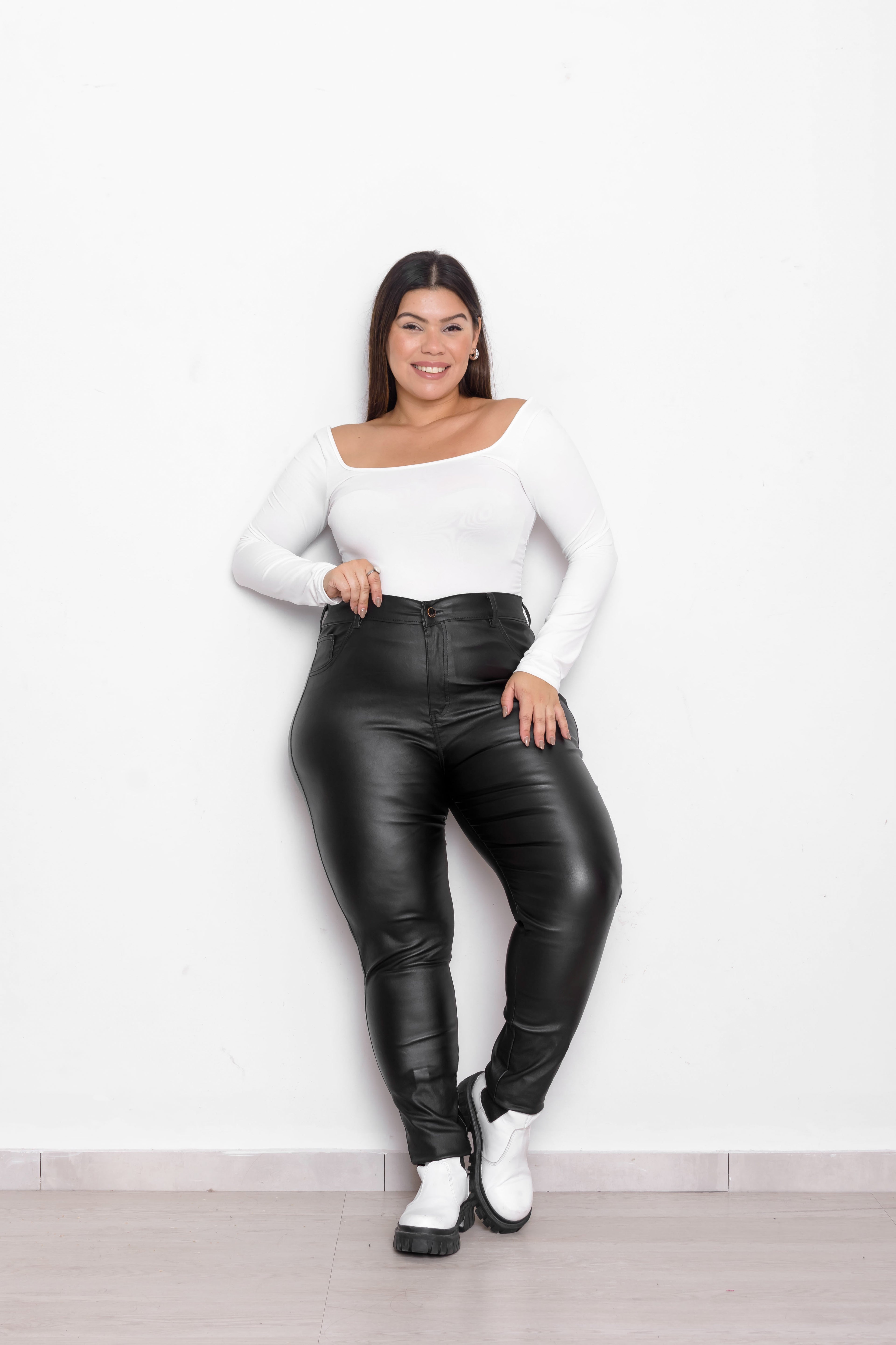 Pantalón Engomado mujer curvy premium tela importada Argentina DEJEANCI