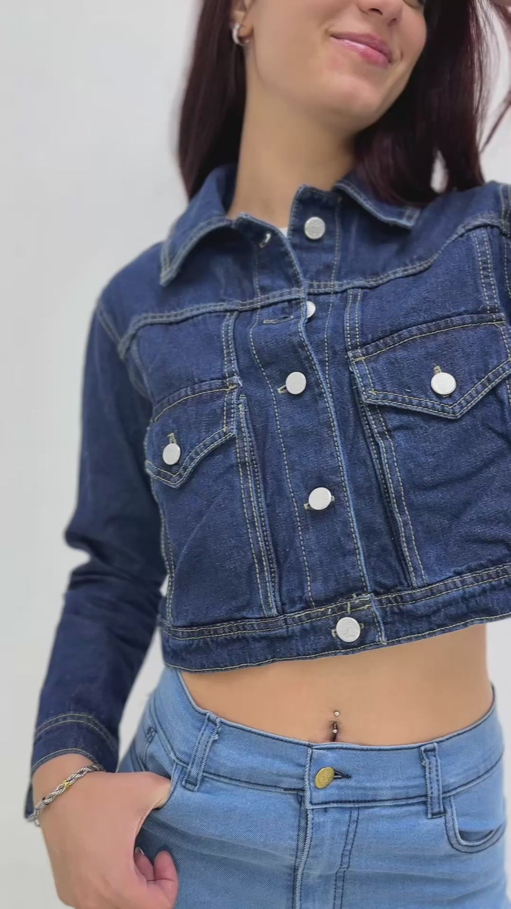 Campera Jean Corta mujer detalle tela importada costuras reforzadas DEJEANCI